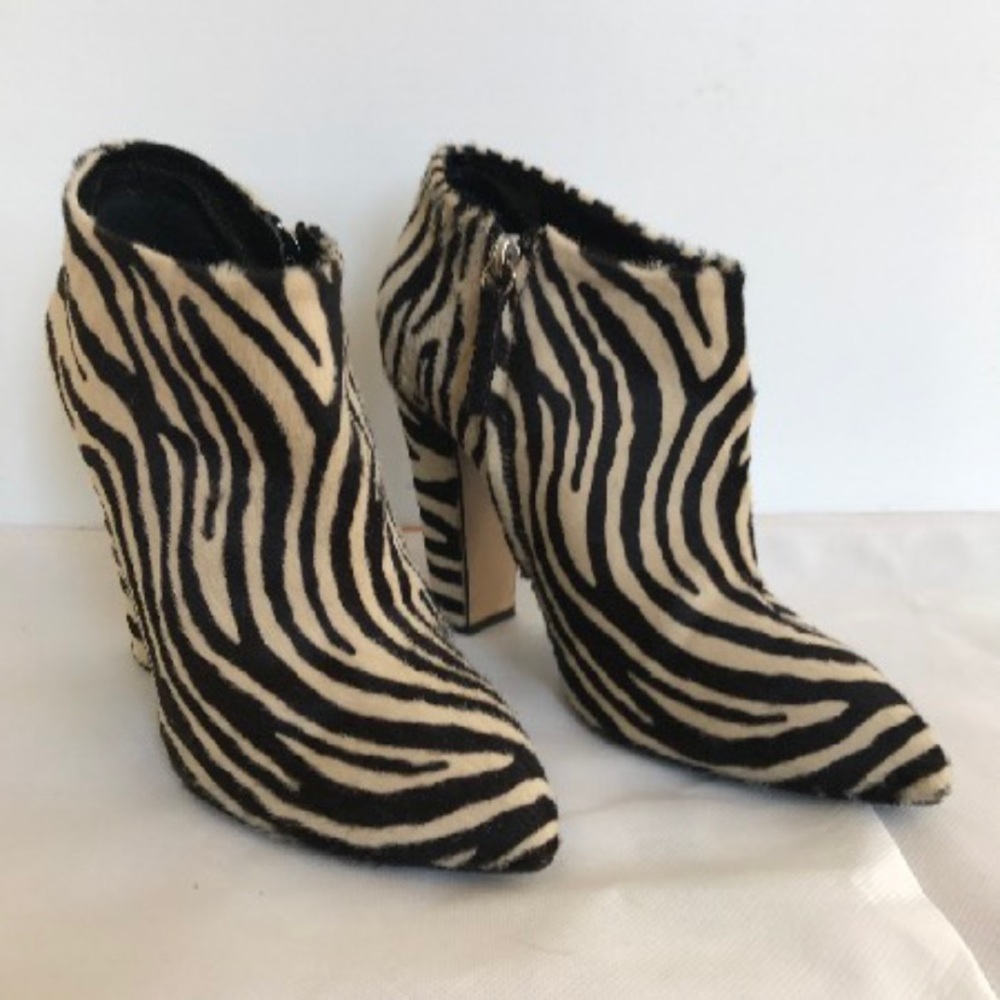 Giuseppe Zanotti - PonyHair Booties US 9 | IT 39